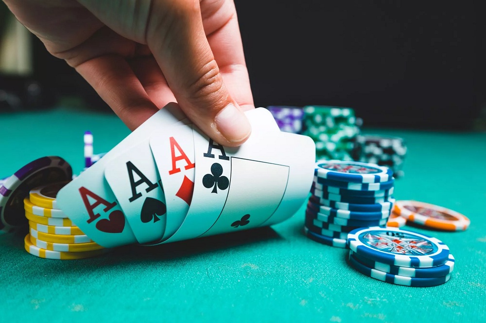 What to avoid at online gambling? |